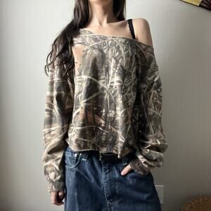y2k brown camo off shoulder boxy oversized long sleeve printed tee shirt top